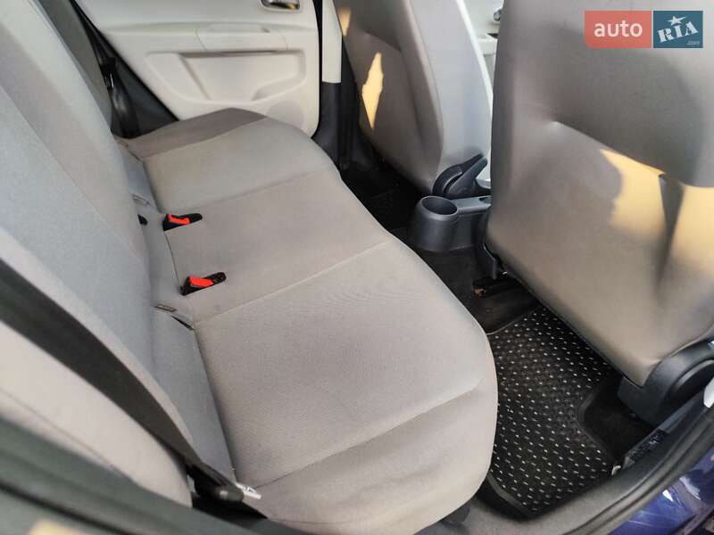 Volkswagen e-Up 2015