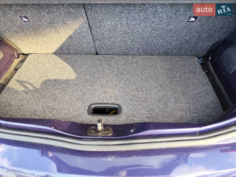 Volkswagen e-Up 2015