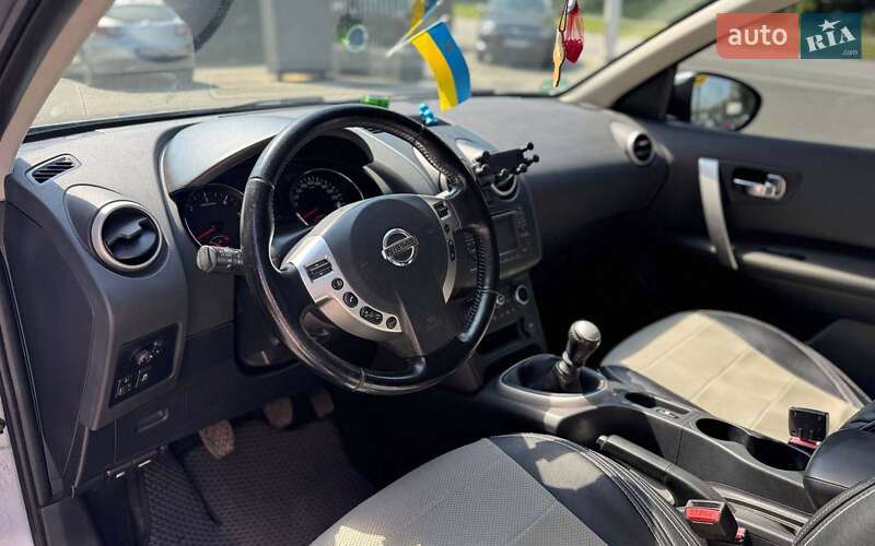 Nissan Qashqai+2 2013