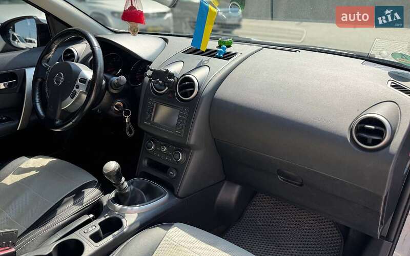 Nissan Qashqai+2 2013