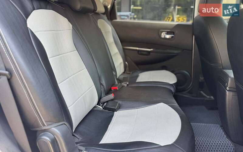 Nissan Qashqai+2 2013