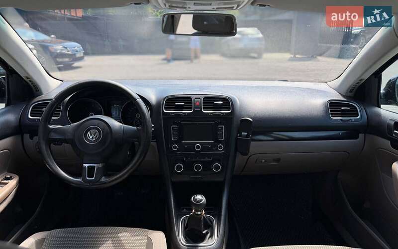 Volkswagen Golf 2011