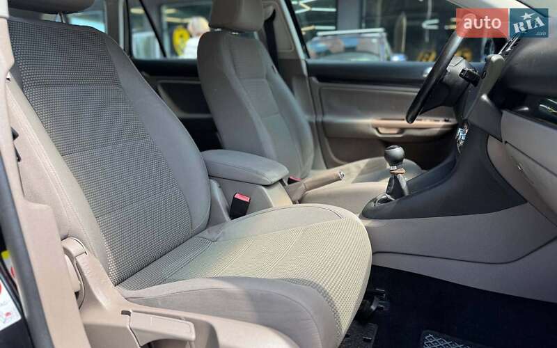 Volkswagen Golf 2011