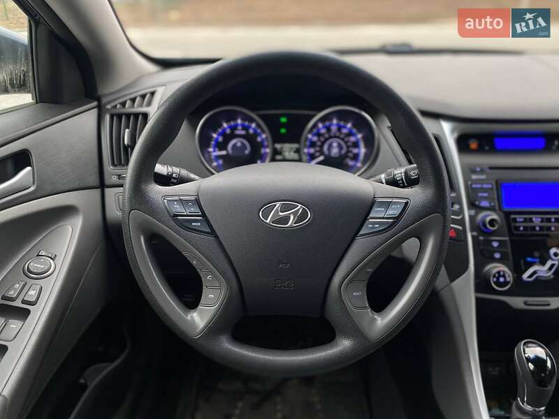 Hyundai-4