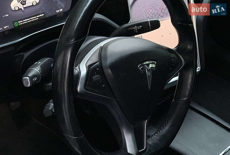 Tesla-0