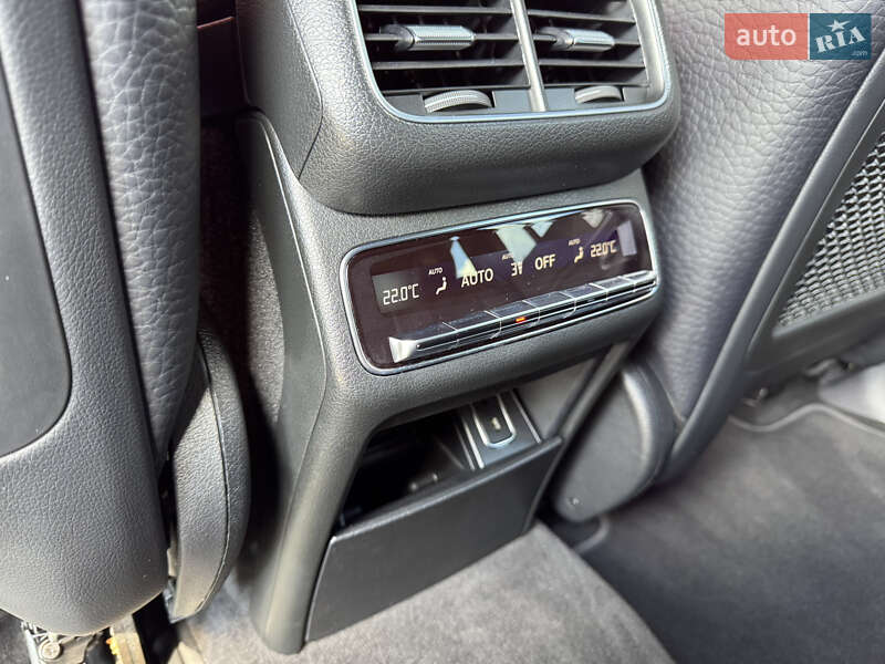 Mercedes-Benz GLS-Class 2021