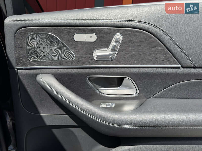 Mercedes-Benz GLS-Class 2021