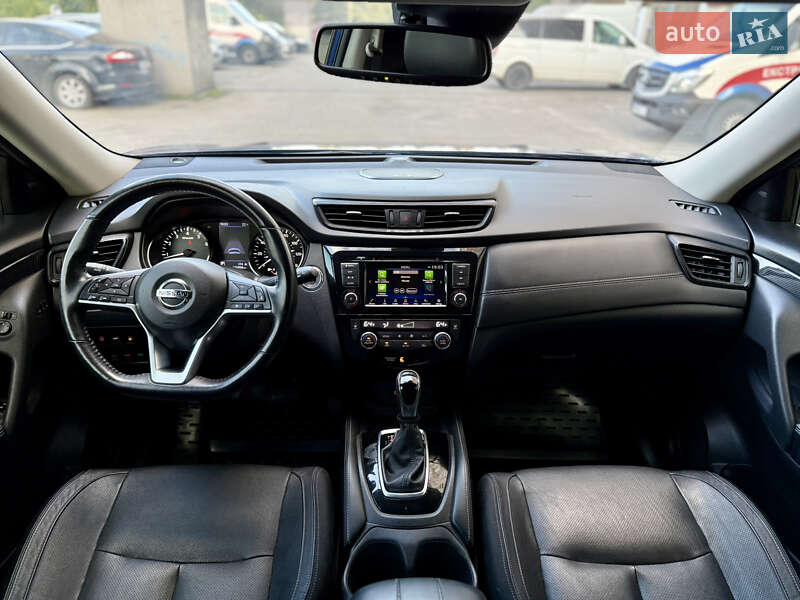 Nissan-21
