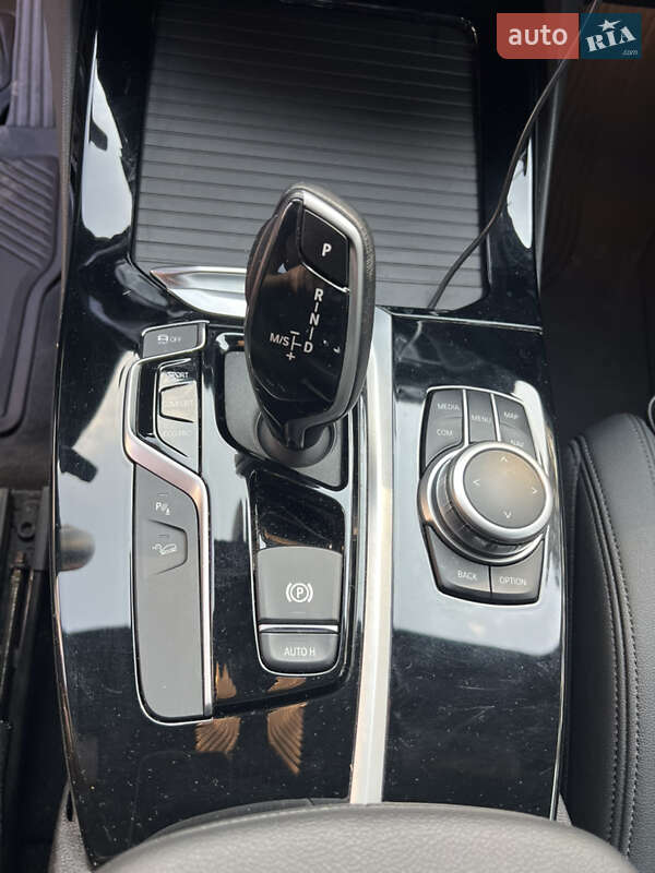 BMW-16