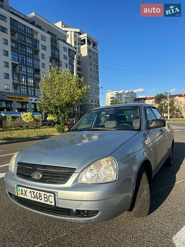 ВАЗ / Lada-11