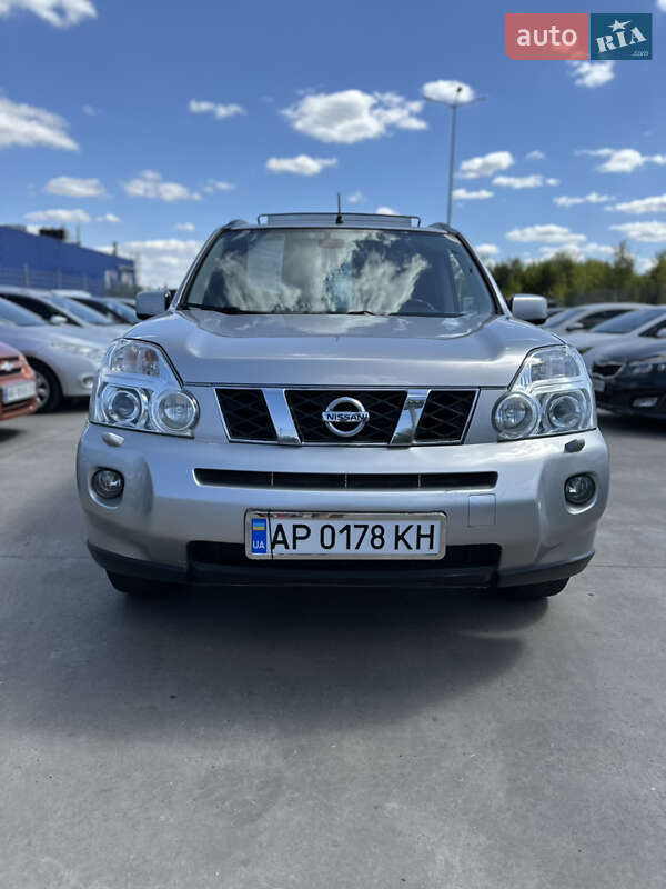 Nissan-2