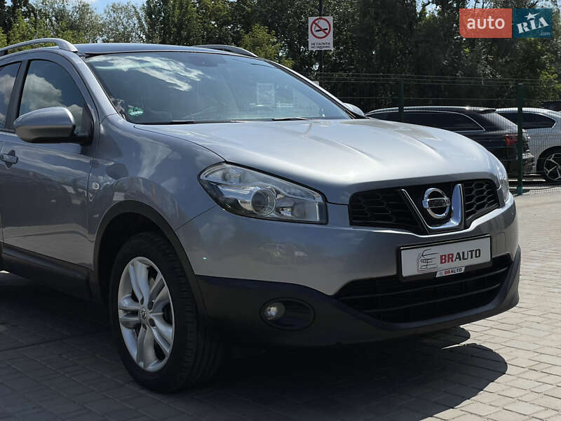 Nissan Qashqai+2 2011