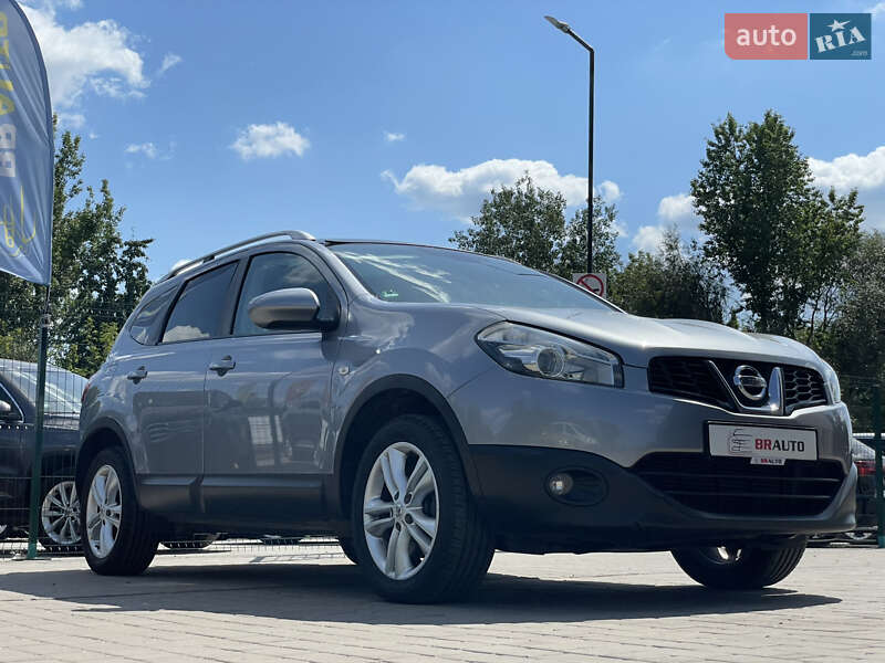 Nissan Qashqai+2 2011