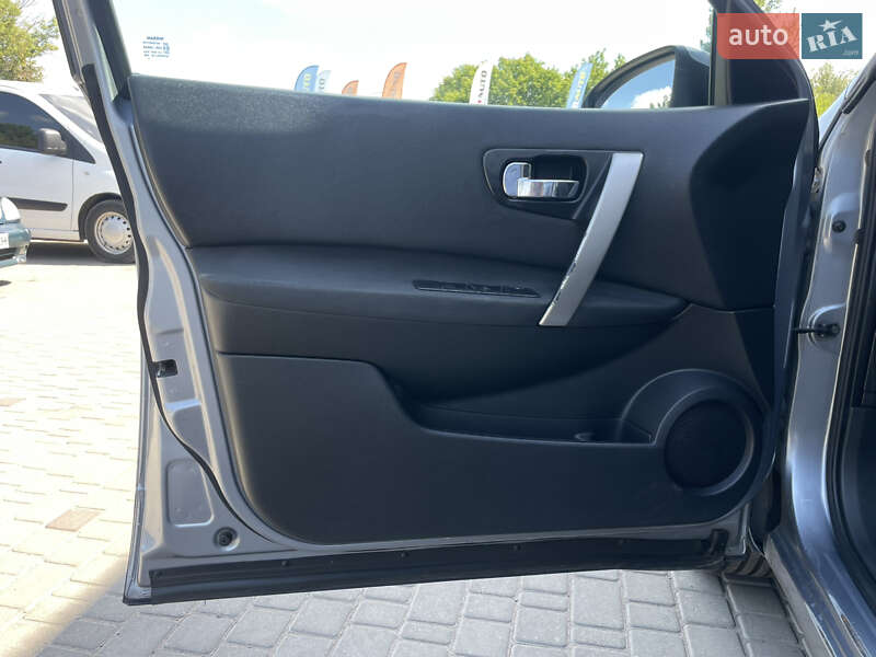 Nissan Qashqai+2 2011