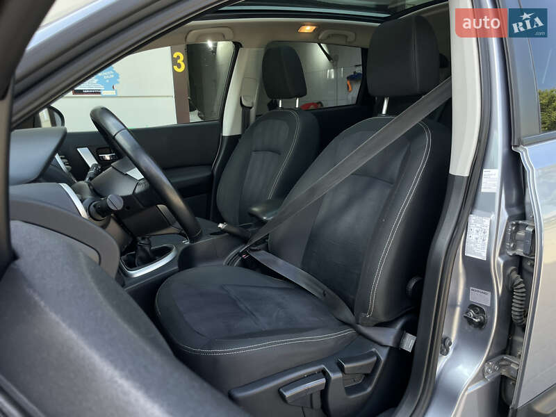 Nissan Qashqai+2 2011