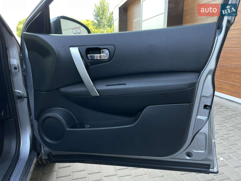 Nissan Qashqai+2 2011