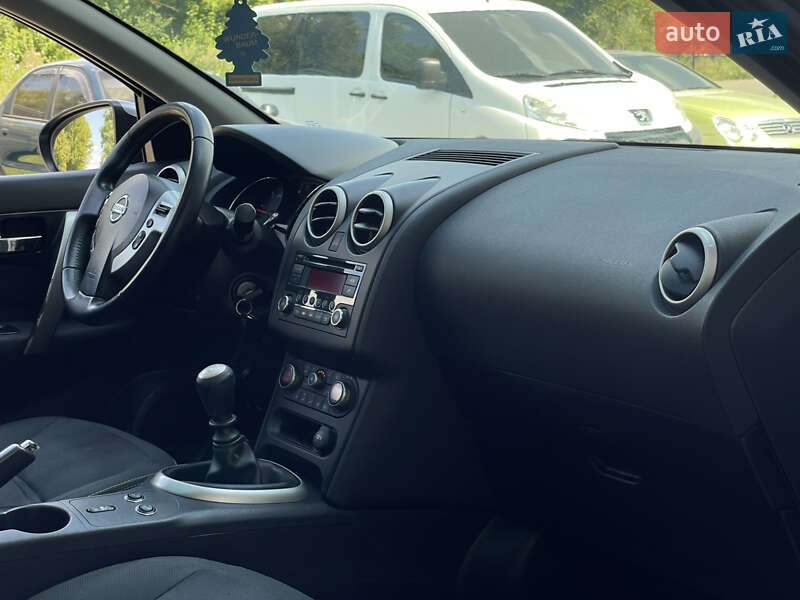 Nissan Qashqai+2 2011