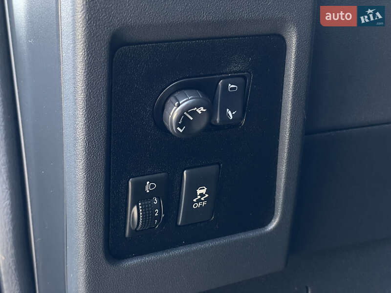 Nissan Qashqai+2 2011