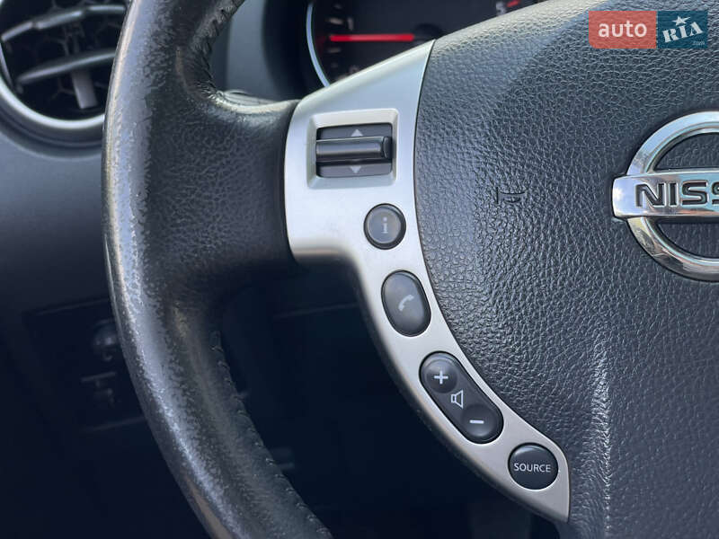 Nissan Qashqai+2 2011