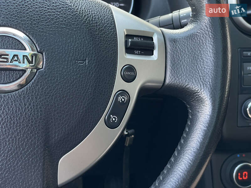 Nissan Qashqai+2 2011