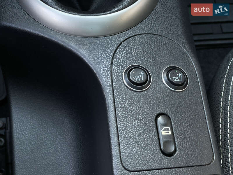 Nissan Qashqai+2 2011