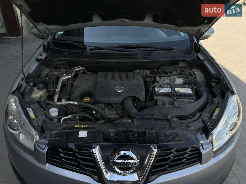 Nissan Qashqai+2 2011