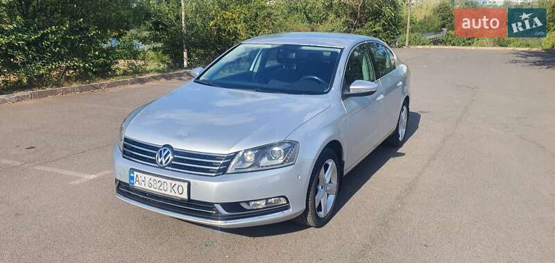 Volkswagen Passat 2011