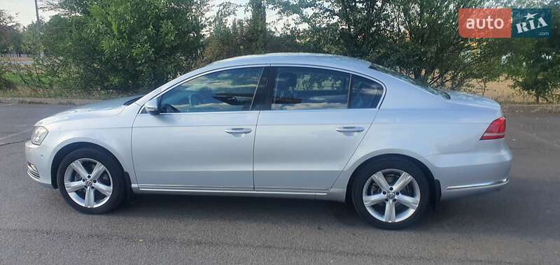 Volkswagen Passat 2011