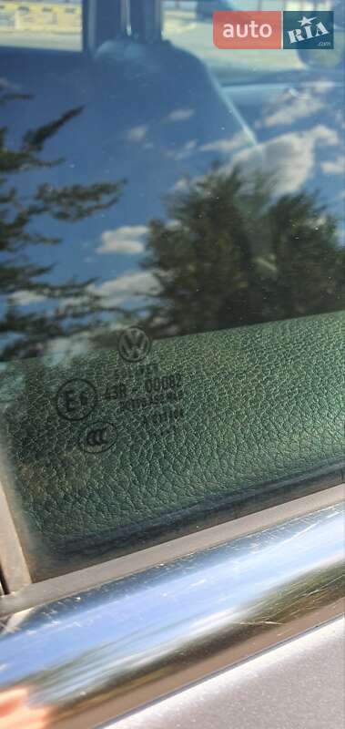 Volkswagen Passat 2011