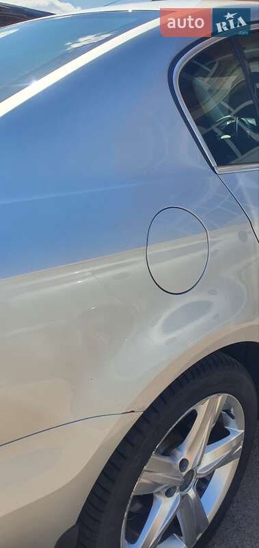 Volkswagen Passat 2011