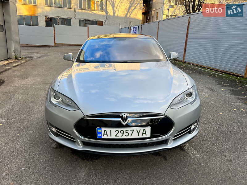 Tesla-3