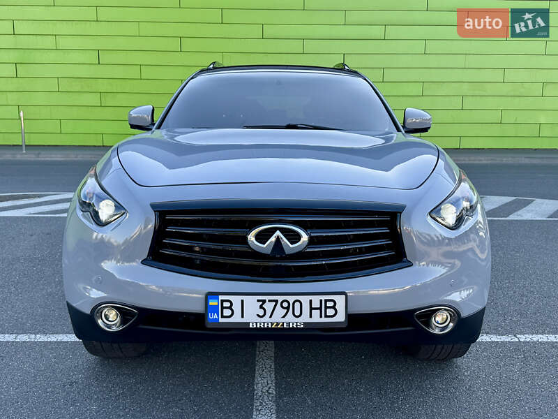 Infiniti-20