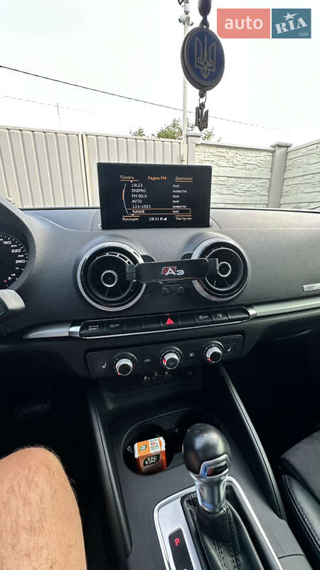 Audi-0