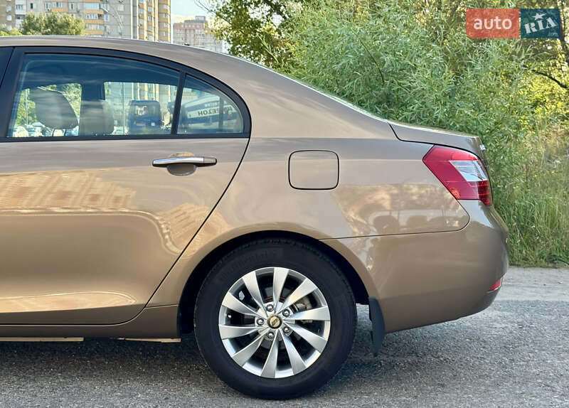 Geely Emgrand 7 (EC7) 2012