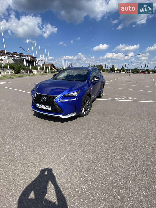 Lexus-18