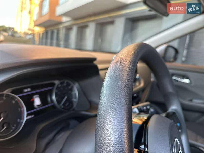 Nissan-35