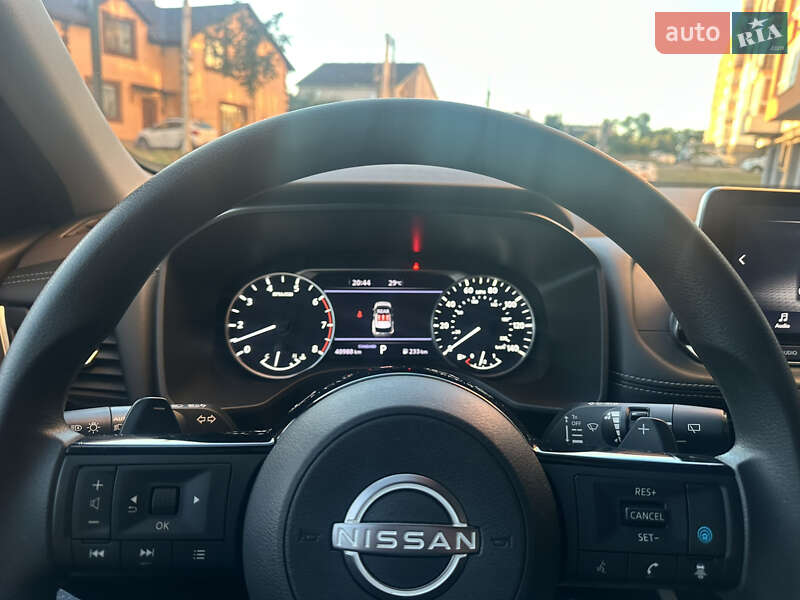 Nissan-28