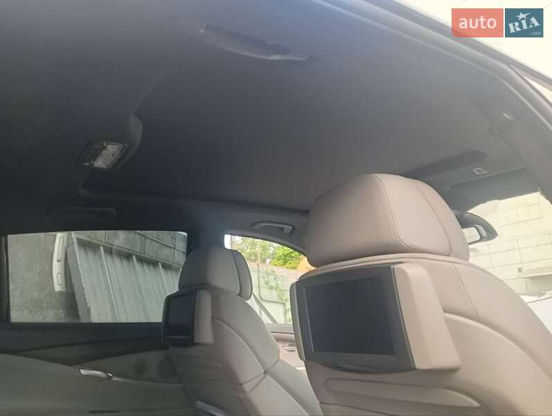 BMW 5 Series GT 2012