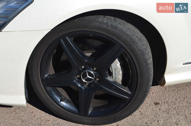Mercedes-Benz-30