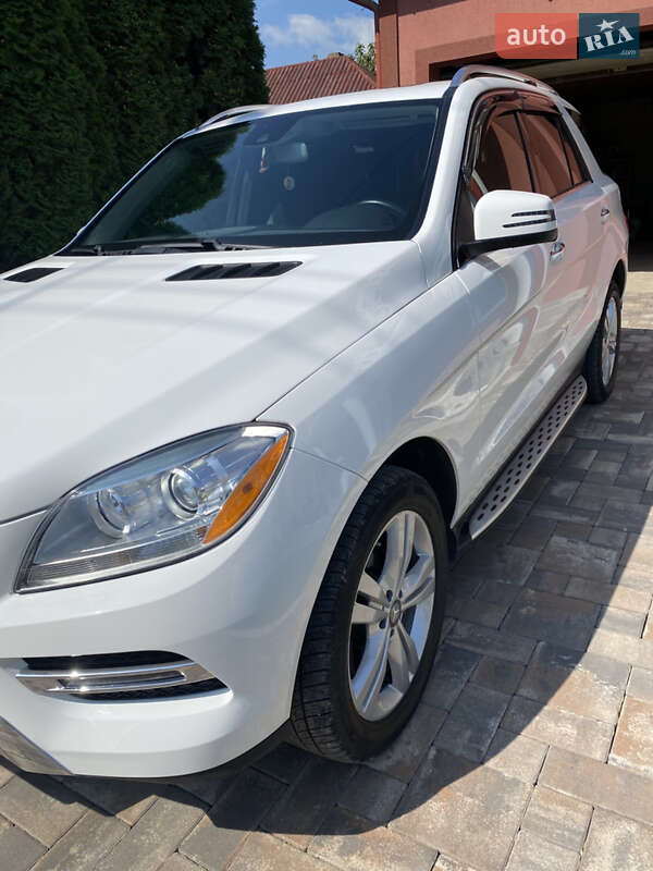 Mercedes-Benz M-Class 2015