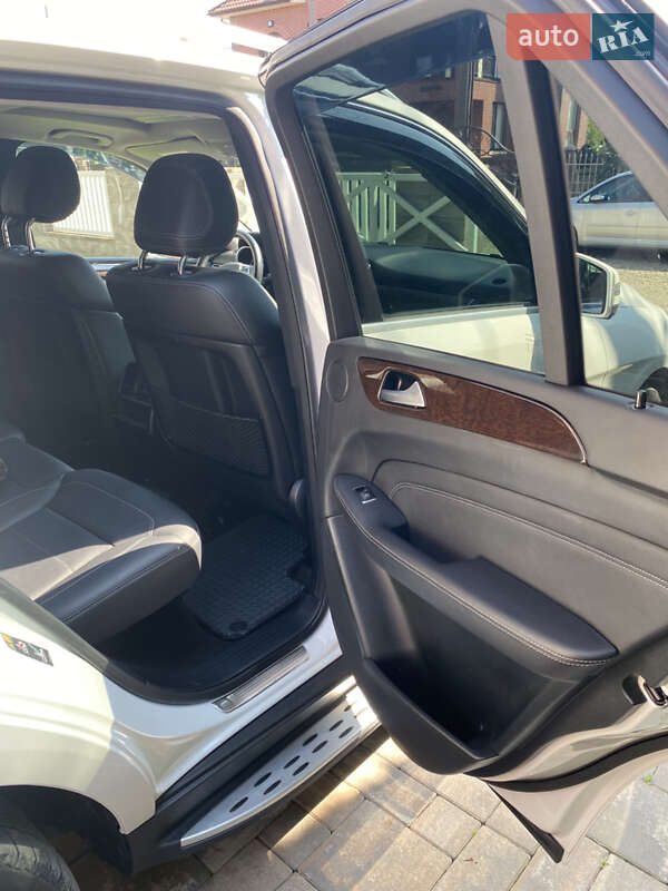 Mercedes-Benz M-Class 2015