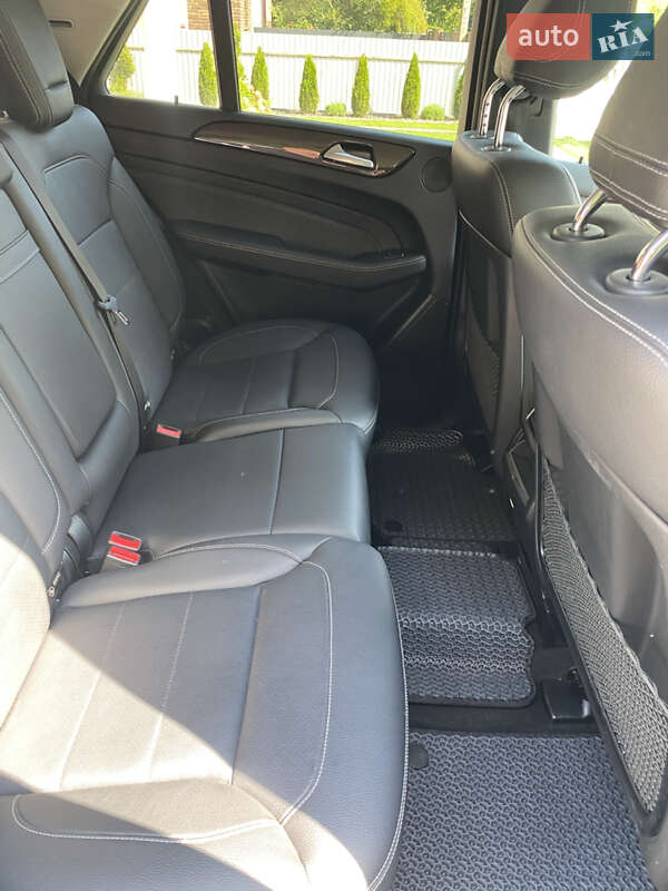 Mercedes-Benz M-Class 2015