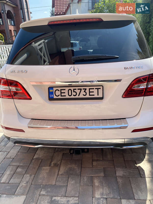 Mercedes-Benz M-Class 2015