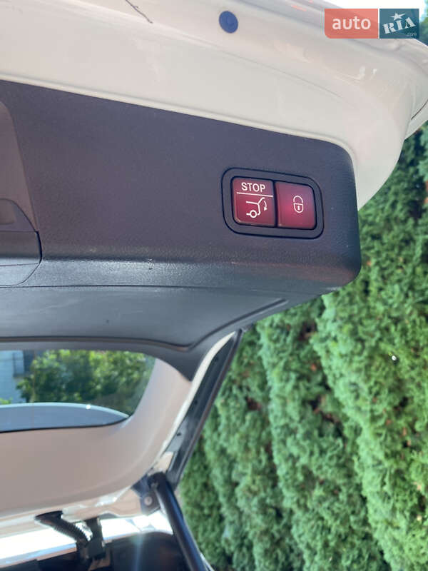 Mercedes-Benz M-Class 2015