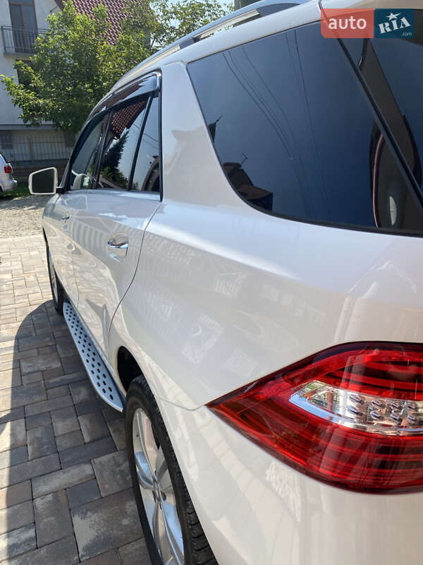 Mercedes-Benz M-Class 2015