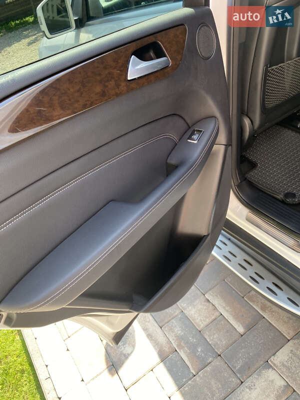 Mercedes-Benz M-Class 2015