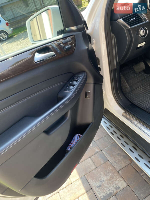 Mercedes-Benz M-Class 2015