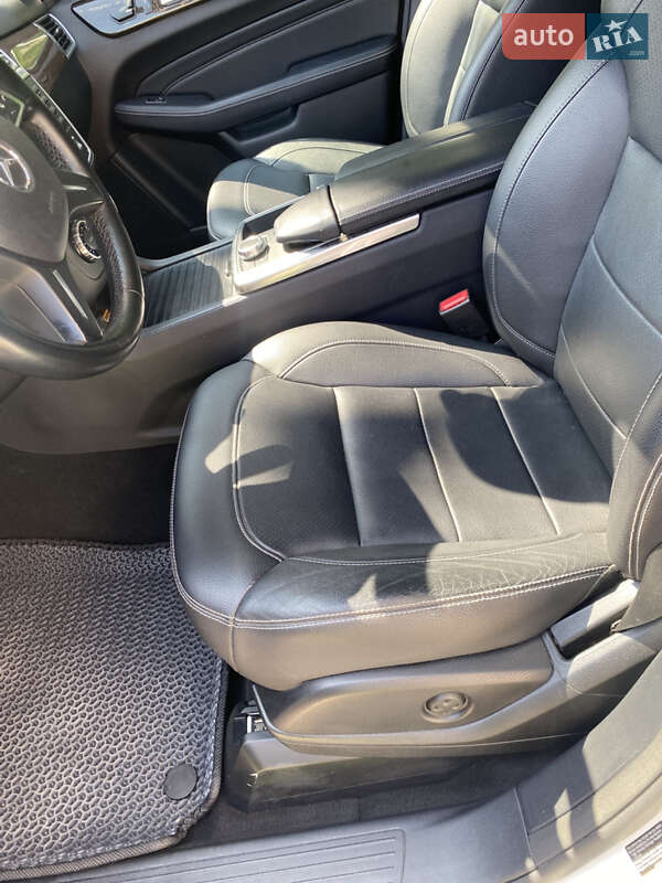 Mercedes-Benz M-Class 2015