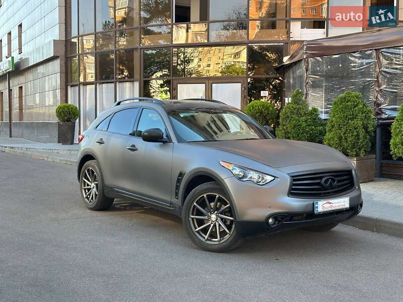 Infiniti-28