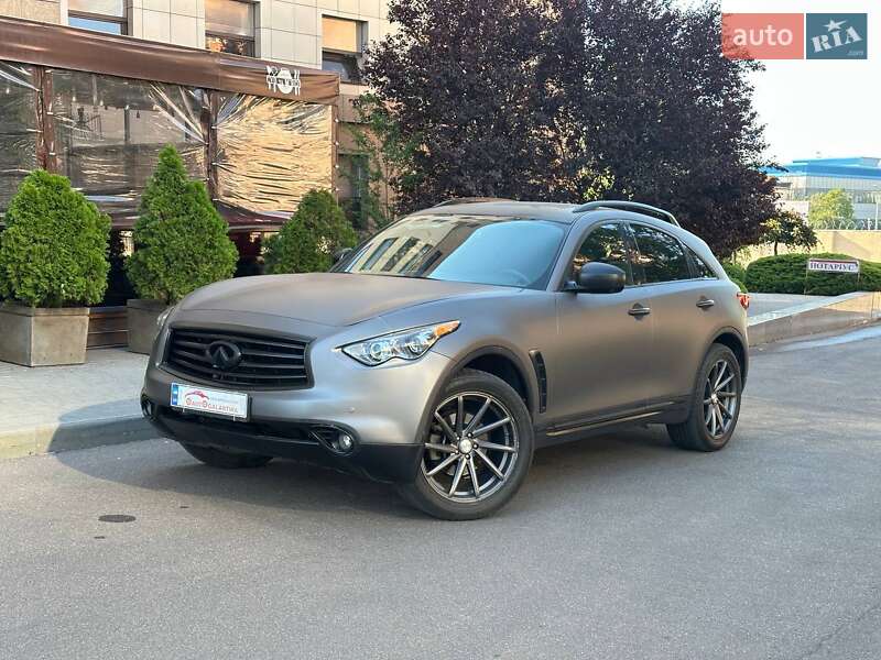 Infiniti-2